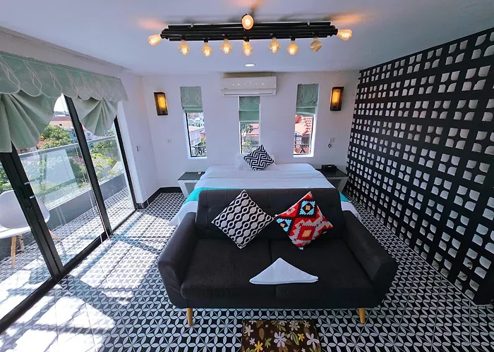 Angkor Hotel 4*