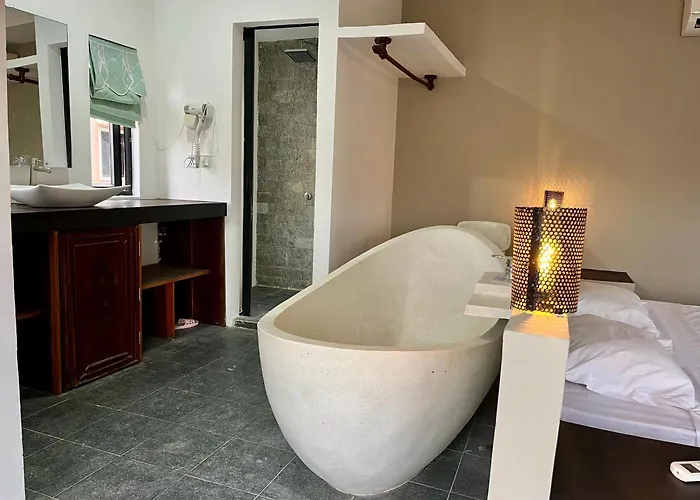 Hotel Angkor