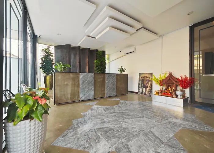 Angkor Hotel