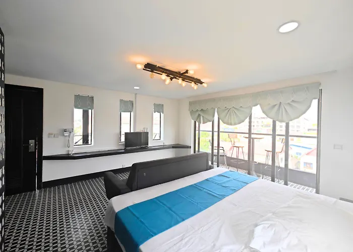Angkor Hotel 4*
