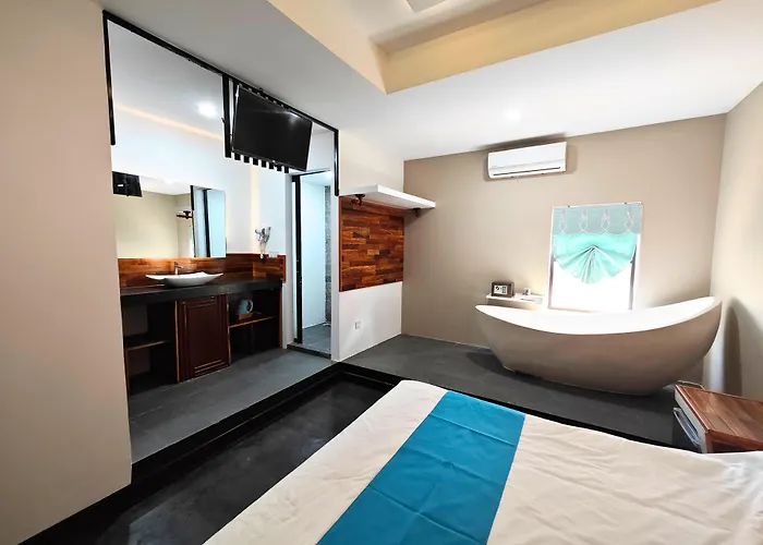 Angkor Hotel